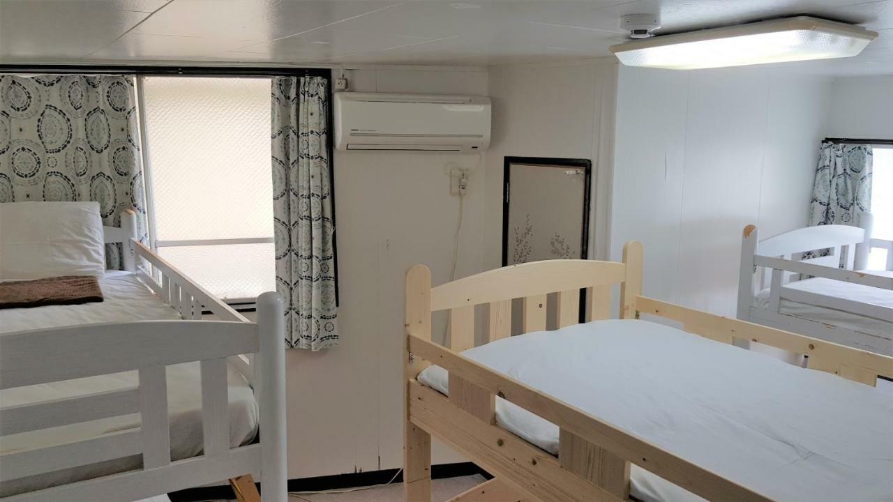 Orion Divers Guest House Naha Bagian luar foto